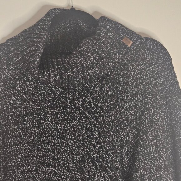 Roots turtleneck poncho O/S - Picture 5 of 5